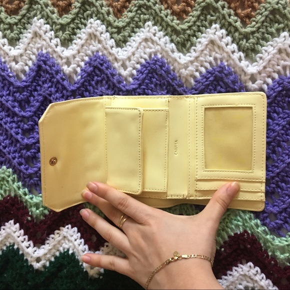 SOLD Carpisa colour block wallet - Picture 3 of 5